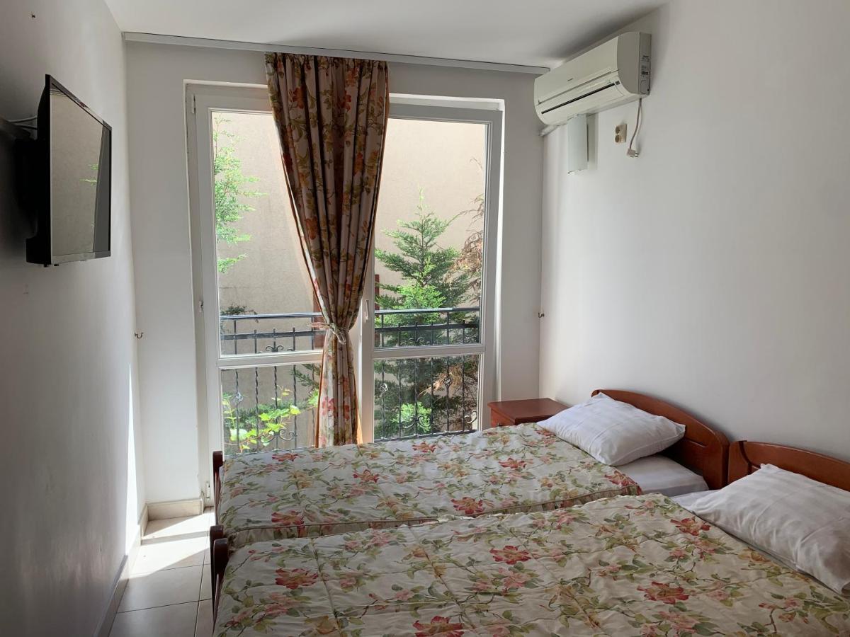 The Four Fish Apartment Petrovac ภายนอก รูปภาพ