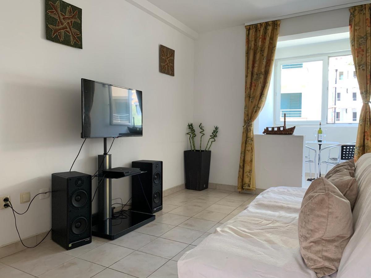 The Four Fish Apartment Petrovac ภายนอก รูปภาพ