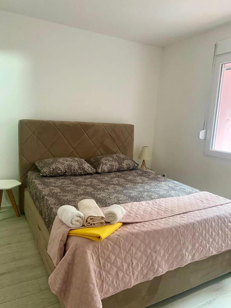 The Four Fish Apartment Petrovac ภายนอก รูปภาพ