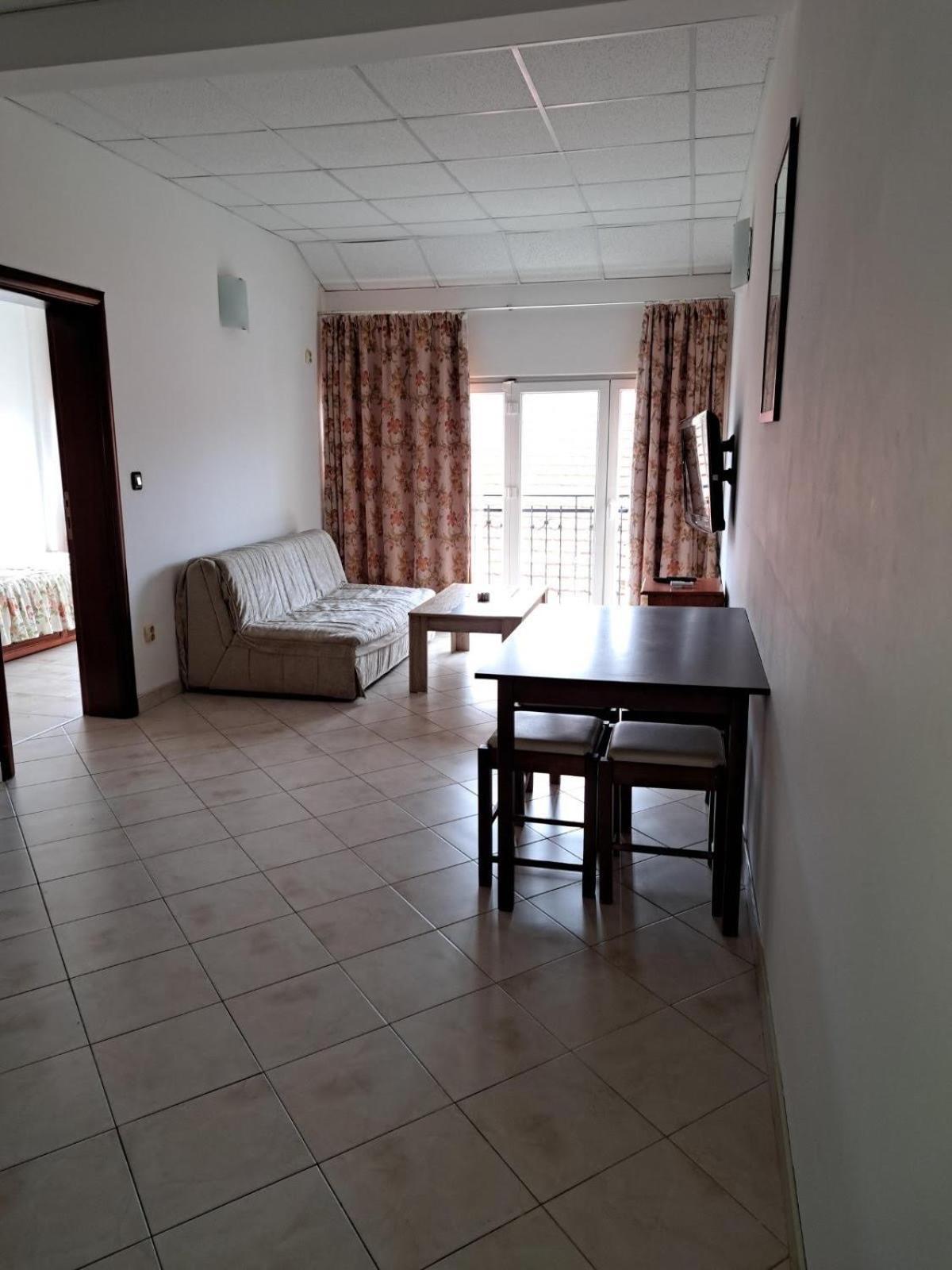 The Four Fish Apartment Petrovac ภายนอก รูปภาพ
