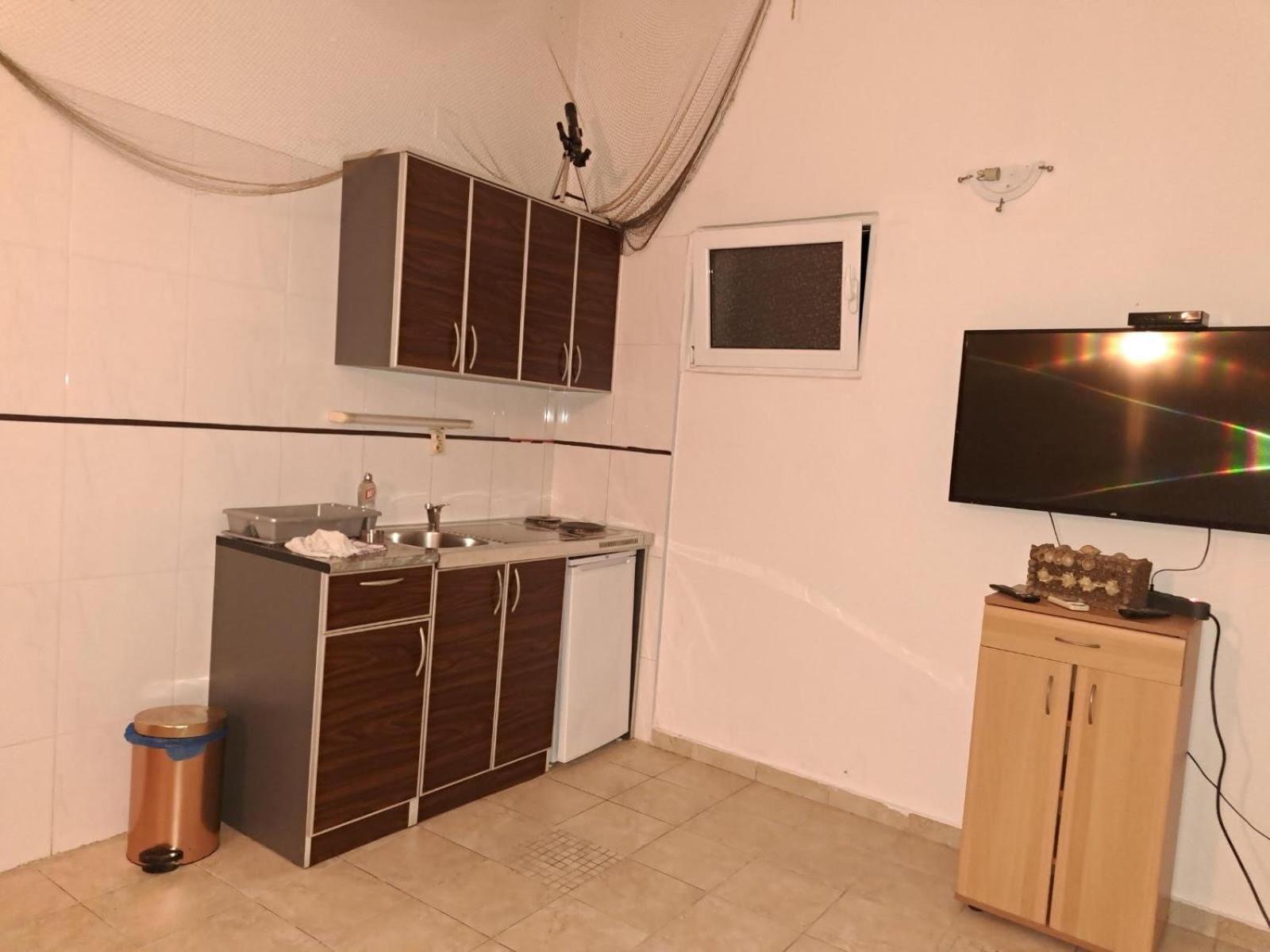 The Four Fish Apartment Petrovac ภายนอก รูปภาพ