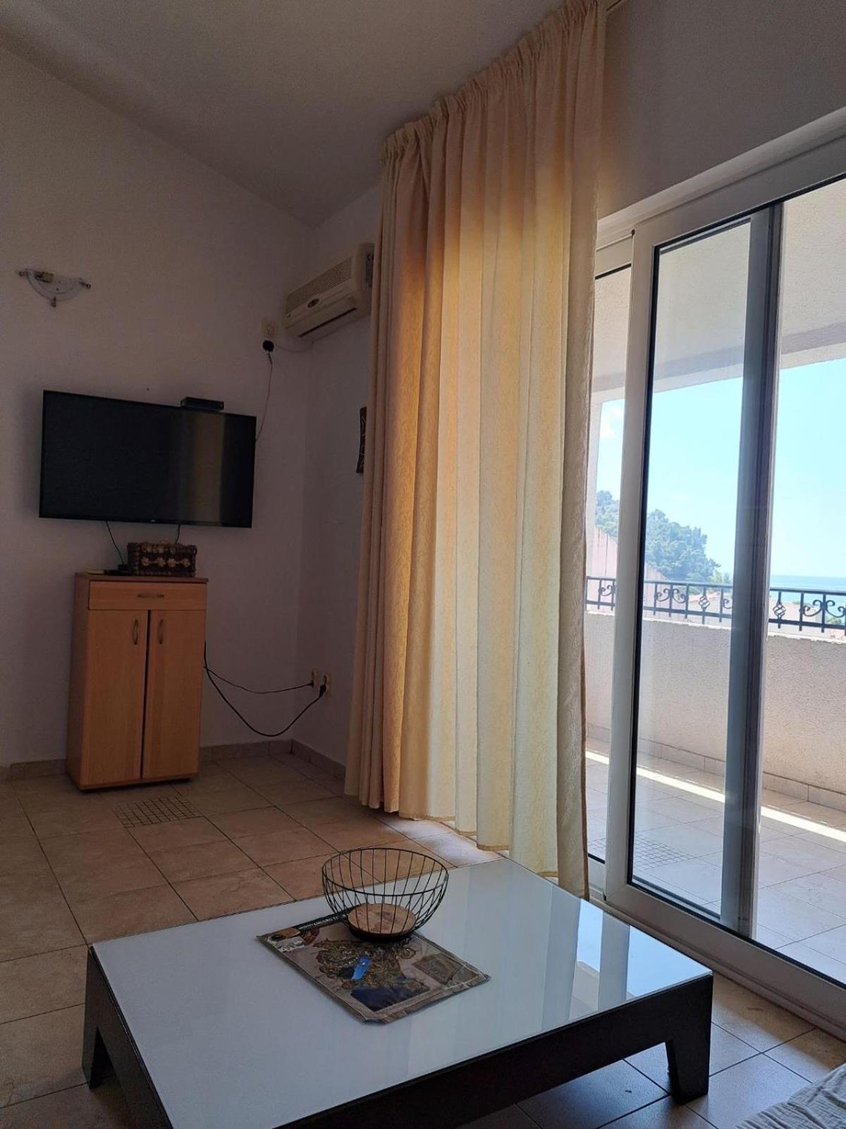 The Four Fish Apartment Petrovac ภายนอก รูปภาพ